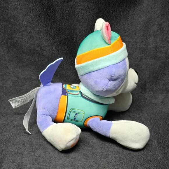 Nickelodeon Paw Patrol LIVE Everest Plush Stuffed Animal - Picture 5 of 9